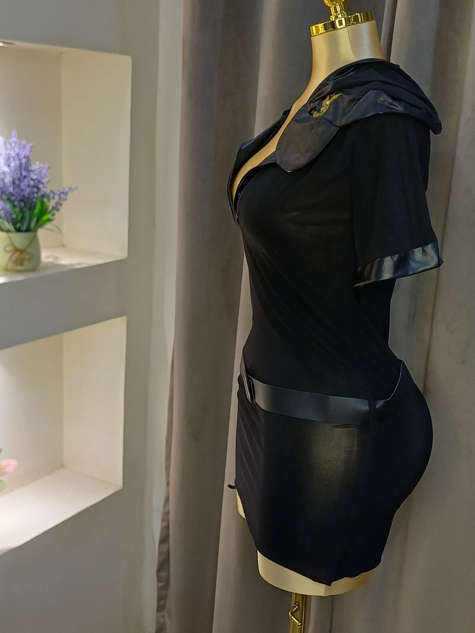 Officer - Image 14