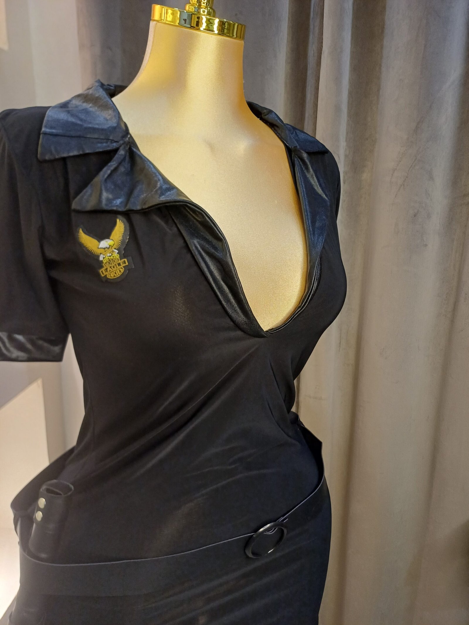 Officer - Image 6